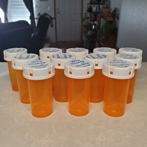 Empty Pill Bottles For Storage or Crafts Lot of 12 Assorted Size